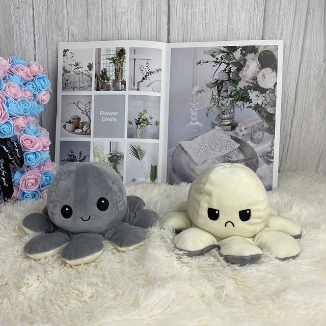 Hidden Message Candle plus Smol Reversible Octo 🔥 - Cuddles